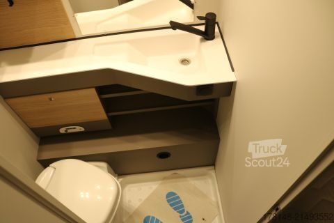 كرافان Bürstner Averso 490 TL