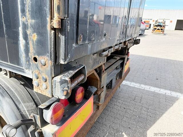 Valigia Kel-Berg 2 axle Link Box trailer / Link-Kofferauflieger