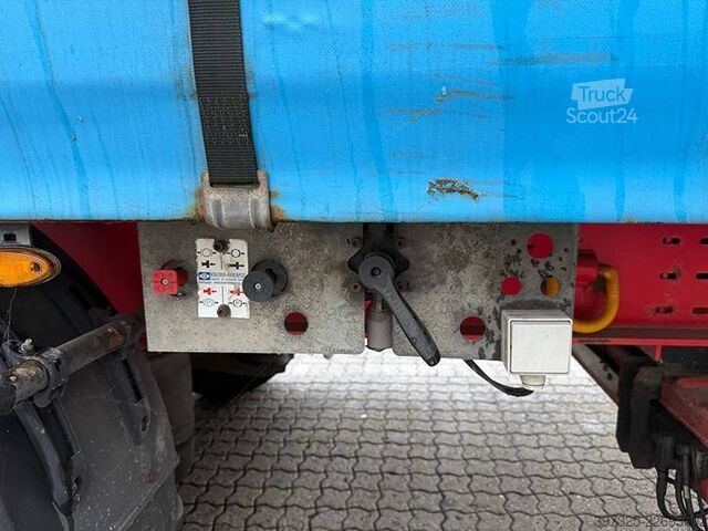 Stumdomi tentai Kel-Berg Curtainsider / Planenauflieger