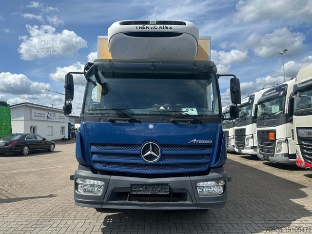 Рефрижераторний вантажівка MERCEDES-BENZ Atego 1523 Kühlkoffer TK T800R LBW AHK Spur-Ass
