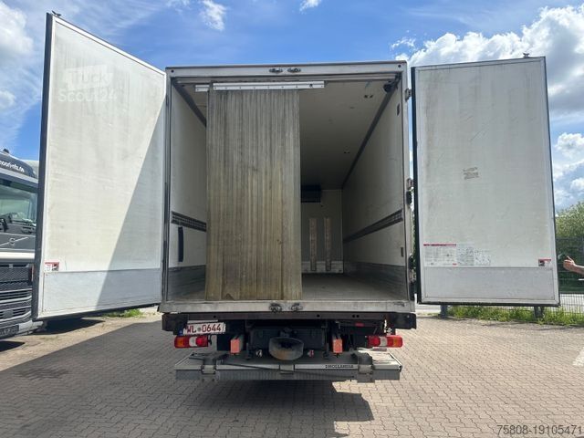 Рефрижераторний вантажівка MERCEDES-BENZ Atego 1523 Kühlkoffer TK T800R LBW AHK Spur-Ass