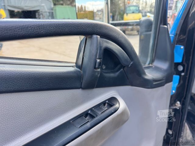 Самосвал-фургон MITSUBISHI Canter Fuso 3- Seiten Kipper 7C18