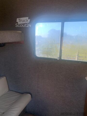 Транспортер для коней з житловим відсіком MAN TGA 18.363