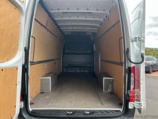 Kombi s vysokou střechou Mercedes-Benz Sprinter 317 CDI 9G 4325 Klima Kamera AHK3,5to