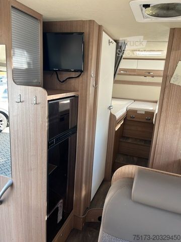 Camper integrado CARADO Carado I 447 Emotion SAT TV Fahrradträger Markie