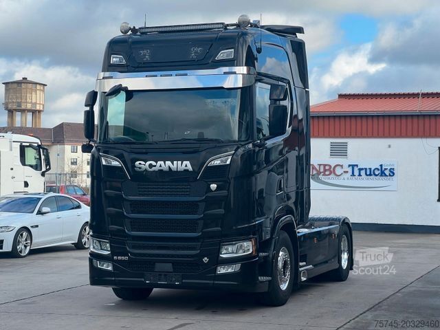 Стандартний тягач SCANIA S650 * V8 * TOP * ACC * STANDKLIMA * VOLLLUFT