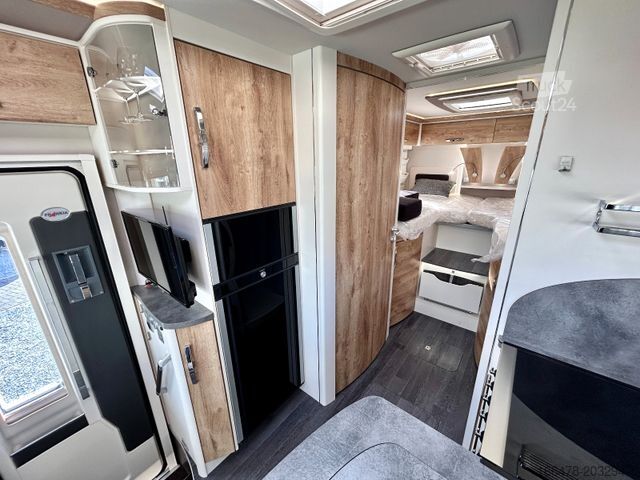 Integrated camper FRANKIA F-Line I 740 GD st