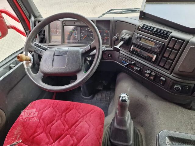 Veetransport Volvo FM 250 4x- Livestock 2 deck - Lifting floors - ...