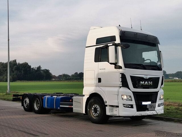 Lkw mit Festaufbau MAN TGX 26.480