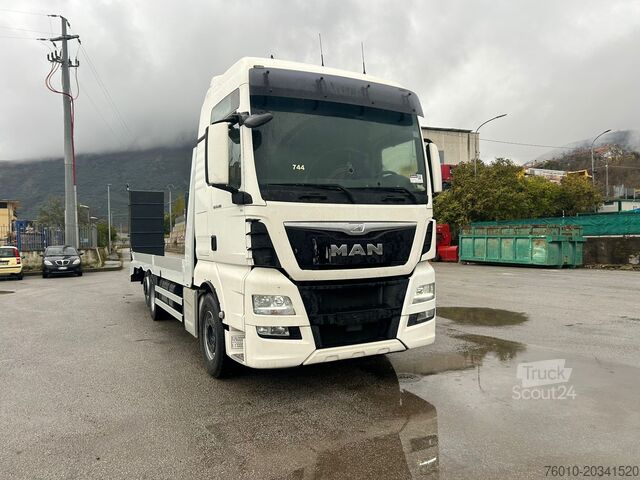 Autocarro con cassone fisso MAN TGX 26.480