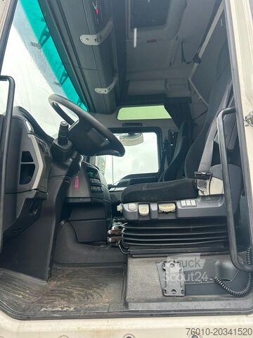 Autocarro con cassone fisso MAN TGX 26.480