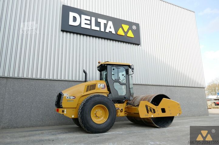 Enkel trumvals Caterpillar CS10GC