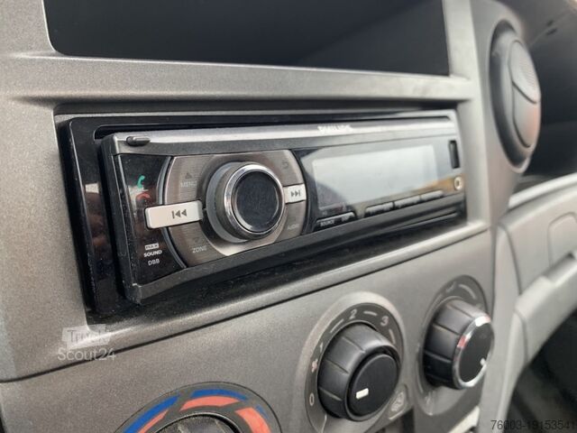 Zabojniški kombi Iveco Daily GSR E179T - 17,1m - 200 kg