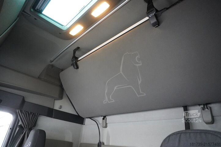 Trattore stradale + semirimorchio frigorifero MAN TGX 18.510 4×2 tractor unit / Lamberet