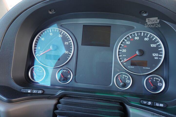 Traktora vienība MAN TGX 33.640 6x4 tractor unit / GVM 70 t