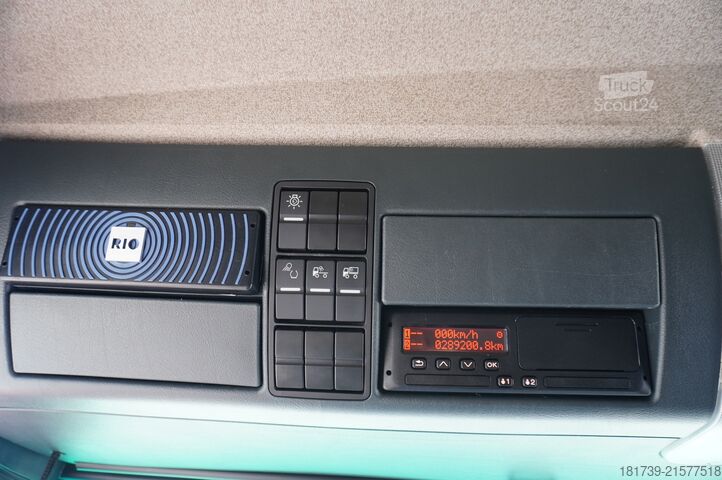 Traktora vienība MAN TGX 33.640 6x4 tractor unit / GVM 70 t