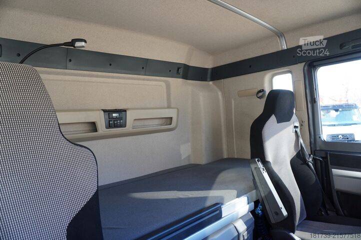 Traktora vienība MAN TGX 33.640 6x4 tractor unit / GVM 70 t