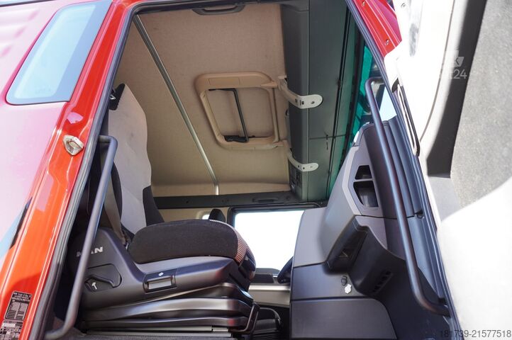 Traktora vienība MAN TGX 33.640 6x4 tractor unit / GVM 70 t