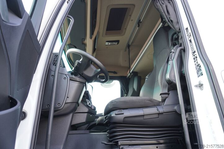 Standard tractor unit Mercedes-Benz Actros 1842 tractor unit / 160 tho. km