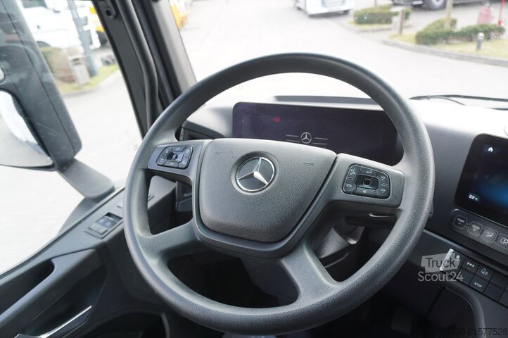 Standard tractor unit Mercedes-Benz Actros 1842 tractor unit / 160 tho. km