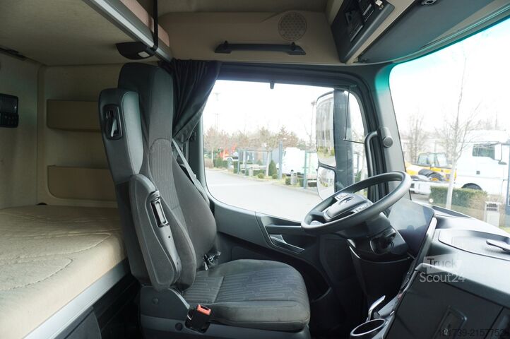 Standard tractor unit Mercedes-Benz Actros 1842 tractor unit / 160 tho. km