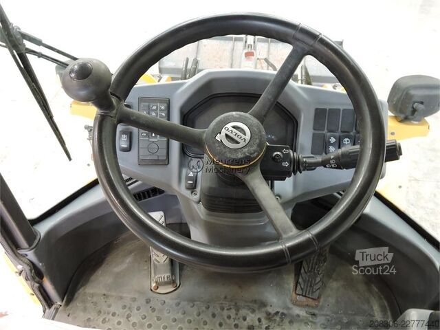 Ładowarka kołowa VOLVO L35G Automatic Greasing