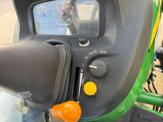 Tractor John Deere 4520 Allrad Frontlader Pferdehof Golfplatz