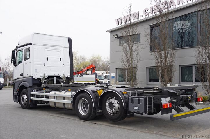 BDF / za ure vožnje Mercedes-Benz Actros 2540 6x2/ 10 tho. km!!! / 5 seats
