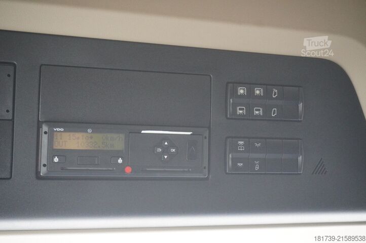 BDF / za ure vožnje Mercedes-Benz Actros 2540 6x2/ 10 tho. km!!! / 5 seats