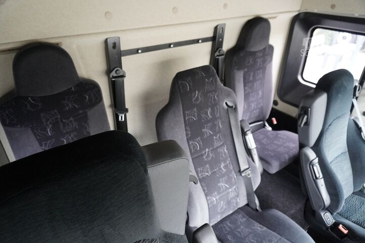 BDF / za ure vožnje Mercedes-Benz Actros 2540 6x2/ 10 tho. km!!! / 5 seats