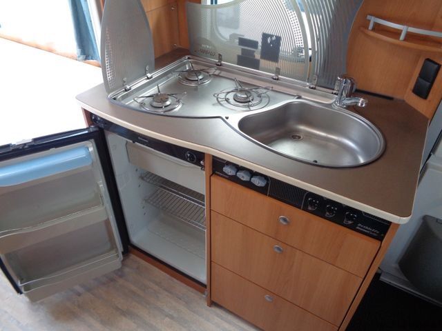 Bivalnik DETHLEFFS Summer Edition '08 430 V *Einzelbetten*Mover*