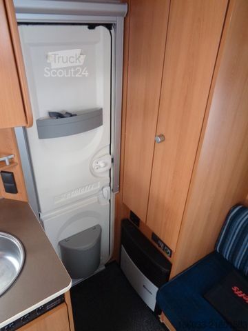 Bivalnik DETHLEFFS Summer Edition '08 430 V *Einzelbetten*Mover*