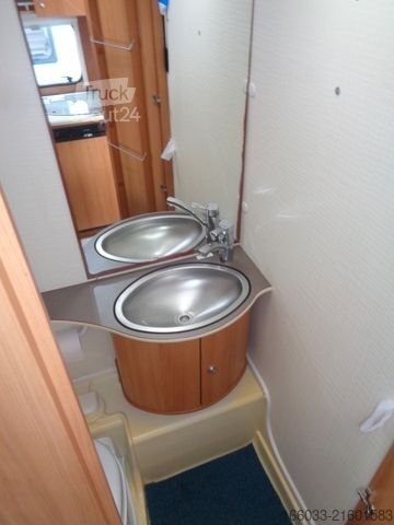 Bivalnik DETHLEFFS Summer Edition '08 430 V *Einzelbetten*Mover*