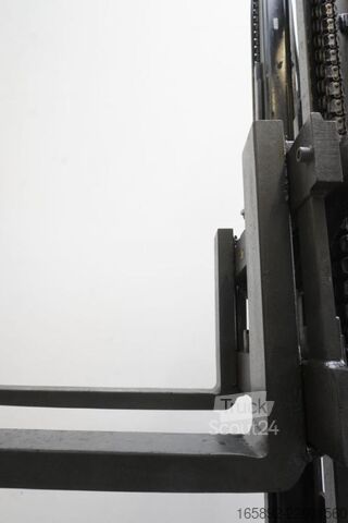 رافعة شوكية Linde H 50 D EVO 394-02