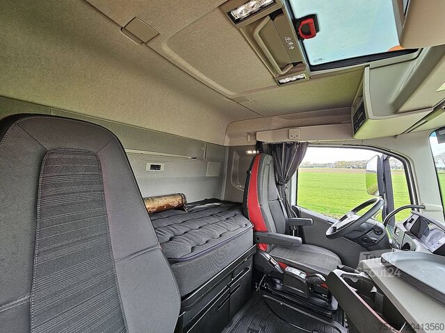 Standard-SZM VOLVO FH 500 6X2 STEERED PTO+HYDR