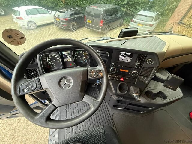 Standaard-SZM Mercedes-Benz Actros 1940 4x2 Streamspace Spoilers 663.325KM