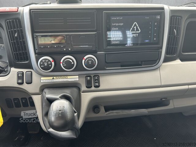 Furgon FUSO Canter