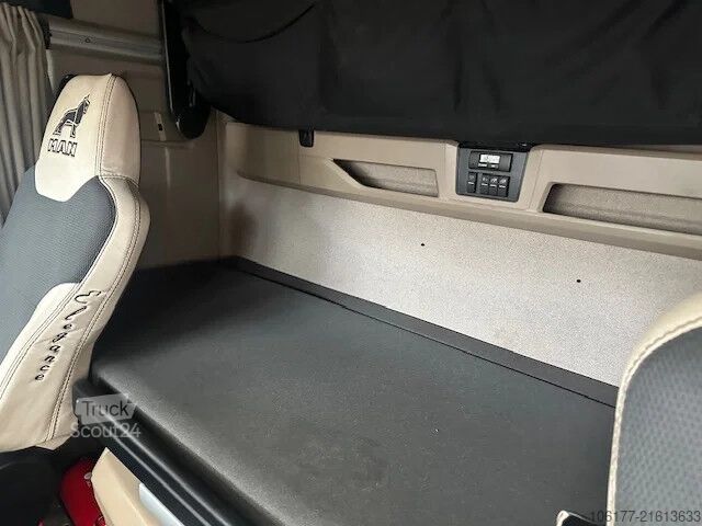 Standard-SZM MAN TGX 18.500 XLX ELEGANCE EDITION/4 PIECES - STUKS