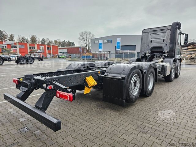 Chasis de camión MERCEDES-BENZ Arocs 3251 Fahrgestell