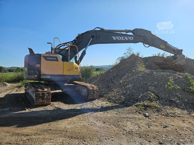гусеничний екскаватор VOLVO ECR 235 DL