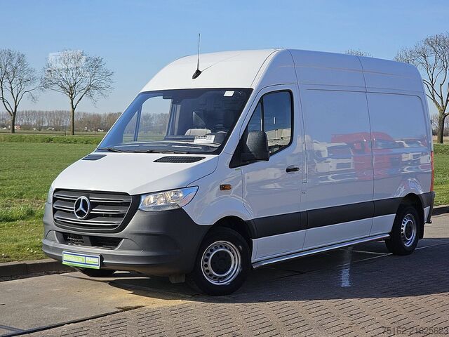 Bestelauto MERCEDES-BENZ SPRINTER 315 L2H2 Mbux 3-Zits AC!