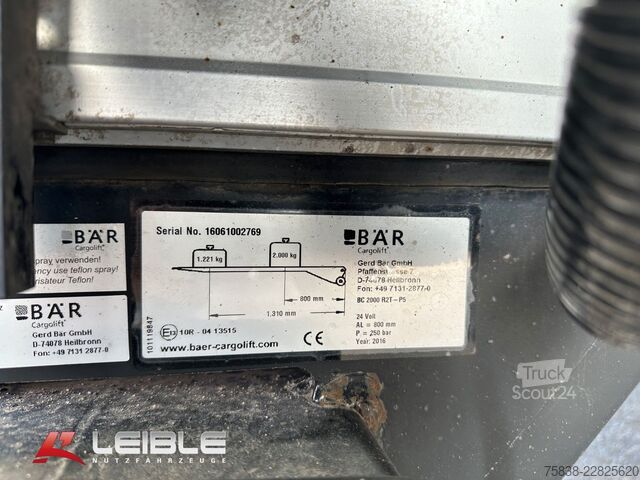 مقطورة نصفية مفتوحة مع قماش مشمع SCHMITZ CARGOBULL SCS Tautliner mit LBW / Ladebordwand Bär 2t