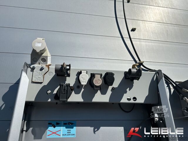 مقطورة نصفية مفتوحة مع قماش مشمع SCHMITZ CARGOBULL SCS Tautliner mit LBW / Ladebordwand Bär 2t