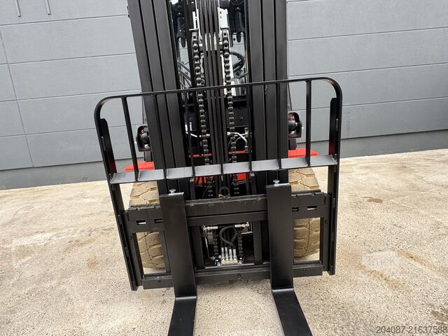 Heftruck EP Equipment EXFZ301 Lithium Ionen Triplex