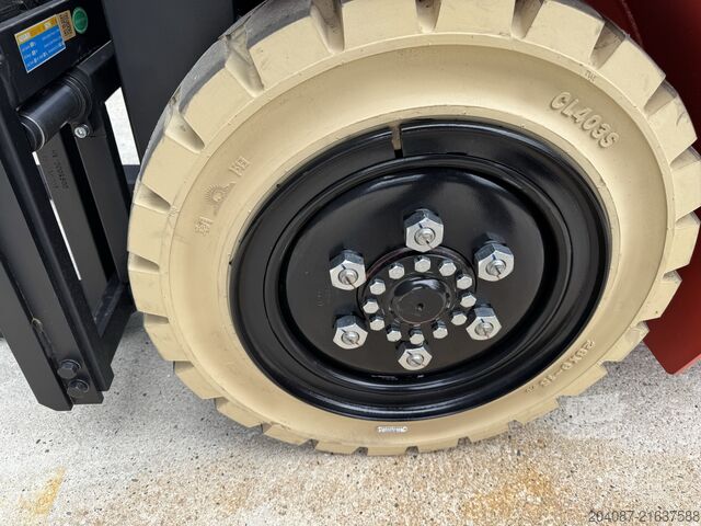 Heftruck EP Equipment EXFZ301 Lithium Ionen Triplex