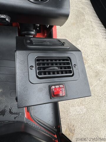 Heftruck EP Equipment EXFZ301 Lithium Ionen Triplex