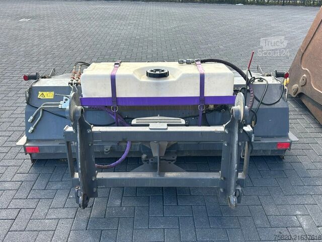 Nakladač Terex TL 160 +HOOGKIEPBAK+HYDRAULISCHE+VEEGBORSTEL