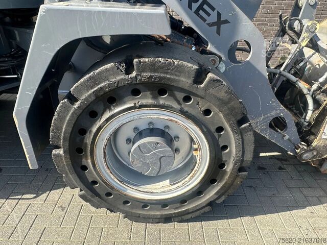Nakladač Terex TL 160 +HOOGKIEPBAK+HYDRAULISCHE+VEEGBORSTEL