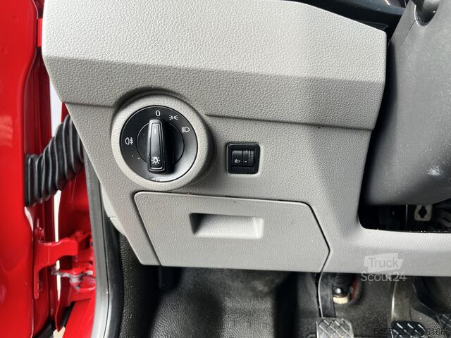 Passasjerbuss Volkswagen Transporter Kombi 2.0 TDI L1H1 Comfortline 9-pe...