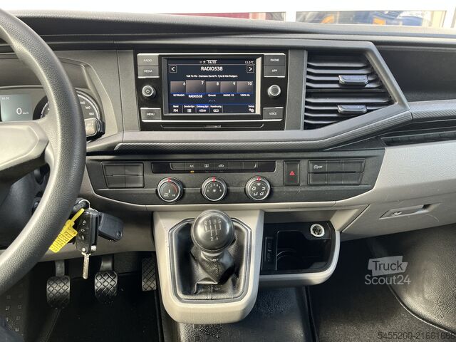 Passasjerbuss Volkswagen Transporter Kombi 2.0 TDI L1H1 Comfortline 9-pe...